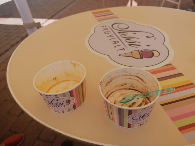 Comentarii opinii despre Sissi Fagyizó Veresegyház