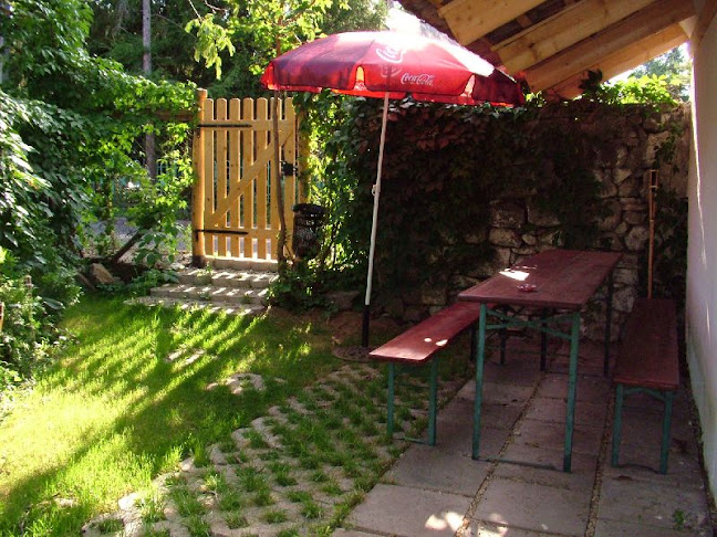 Opinii despre Szentendrei Rétes în Szentendre - Vendéglátás