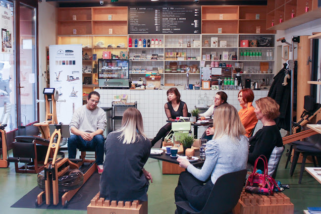 Grinder Fitness & Coffee Shop - Budapest