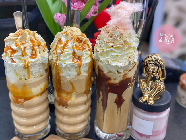 Opinii despre Royal Cafe & Bar în Nagykáta - Vendéglátás