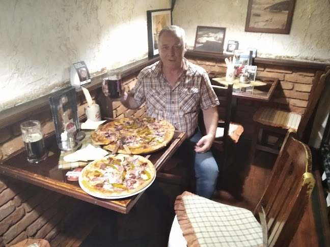 Opinii despre Croatia Pub és Pizzéria în Sopron - Vendéglátás