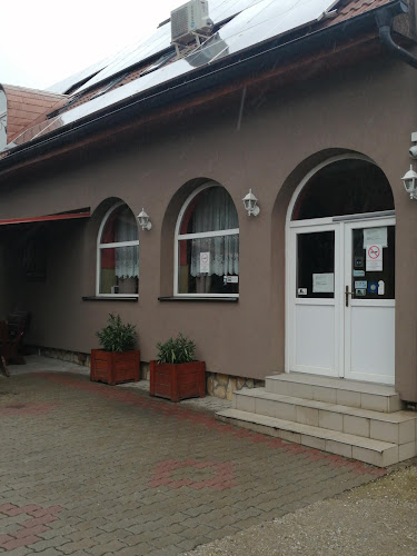 Comentarii opinii despre Fitt Söröző