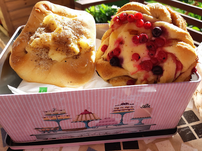 Szakajtó kispékség - Vendéglátás