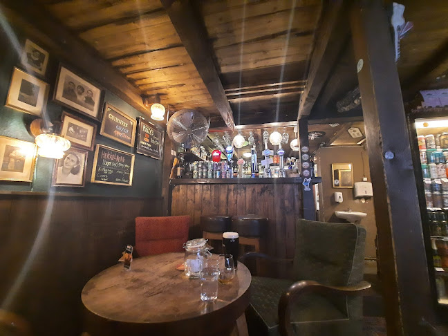 Opinii despre London Stone Pub în Budapest - Vendéglátás