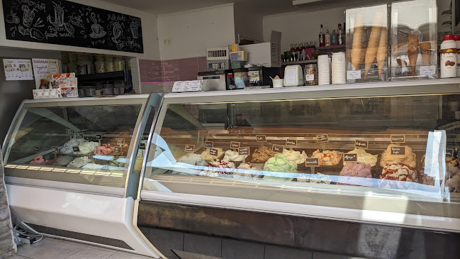 Opinii despre Tihany Fagyizó és Kávézó în Tihany - Vendéglátás