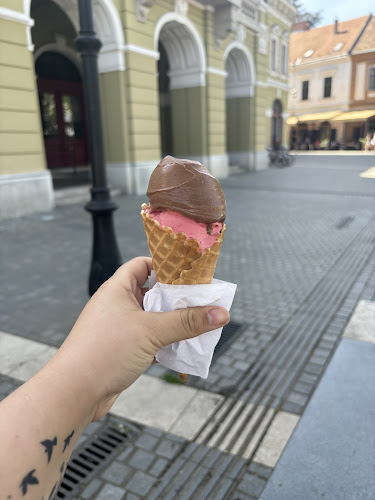 Opinii despre Lila Fagyizó în Eger - Vendéglátás