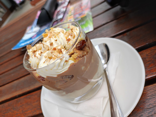 Kis Édes Cukrászda és Kávéház - Vendéglátás