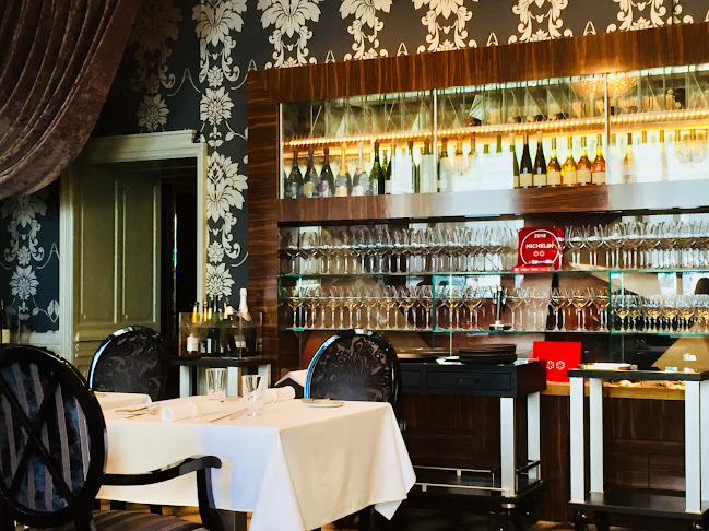 Budapest, Vörösmarty tér 7-8, 1051