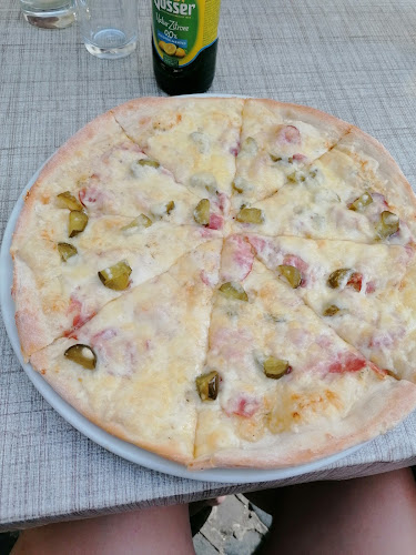 Pápa, Fő tér 12, 8500