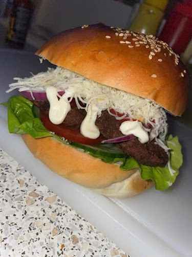 Comentarii opinii despre Csilla-g Büfé