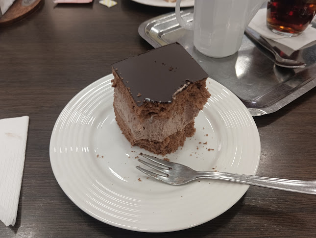 Comentarii opinii despre Dóm Cukrászda