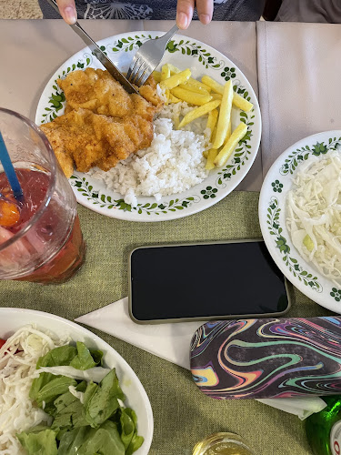 Comentarii opinii despre Vendéglő Autós Ételbár és Panzió Simonics Gézáné