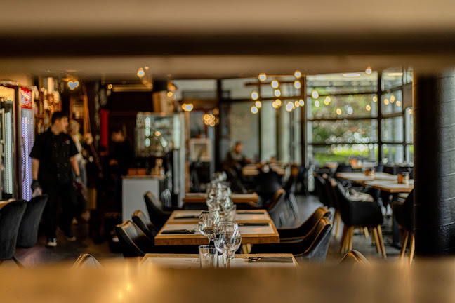 Opinii despre Steak Trezor în Budapest - Vendéglátás