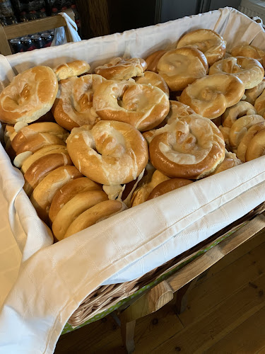 Kalácsos pékség ,Sercli és Paradicsom - Vendéglátás