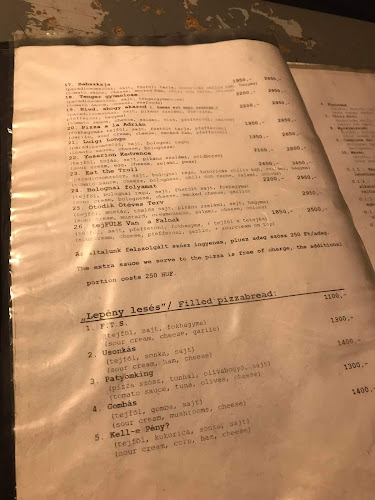 Székesfehérvár, Várfal-Park, 8000