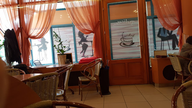 Comentarii opinii despre Delikát kávézó és cukrászda