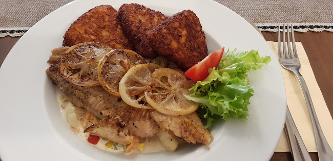 Opinii despre Galéria Bisztró în Pápa - Vendéglátás