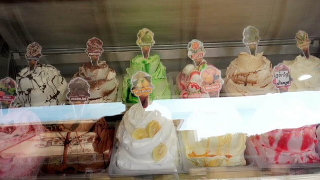 Budapest, Páskomliget utca 82-78, 1156