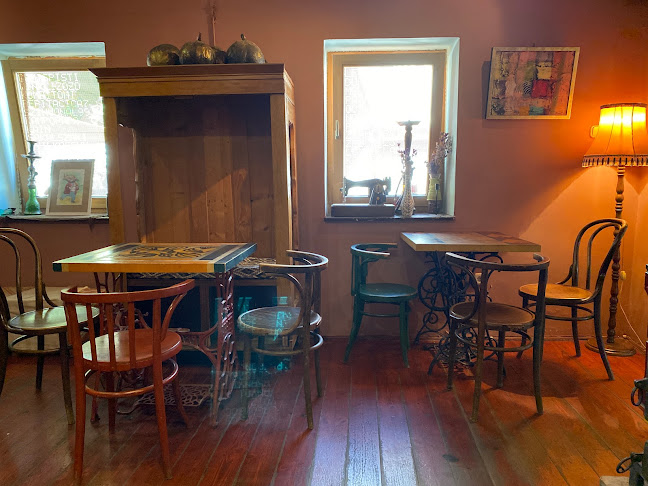 Folt kávézó - Vendéglátás