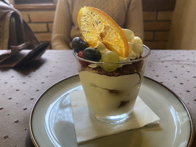 Opinii despre Várkanyar Vendéglő în Tata - Vendéglátás