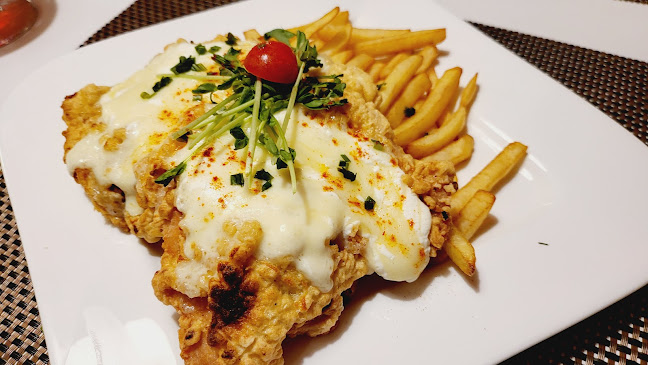 Kapuvár, Piac tér 4, 9330