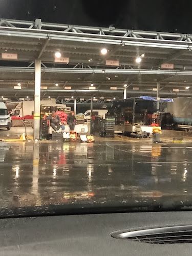 Opinii despre Budapesti Nagybani Piac Zrt. în Budapest - Vendéglátás