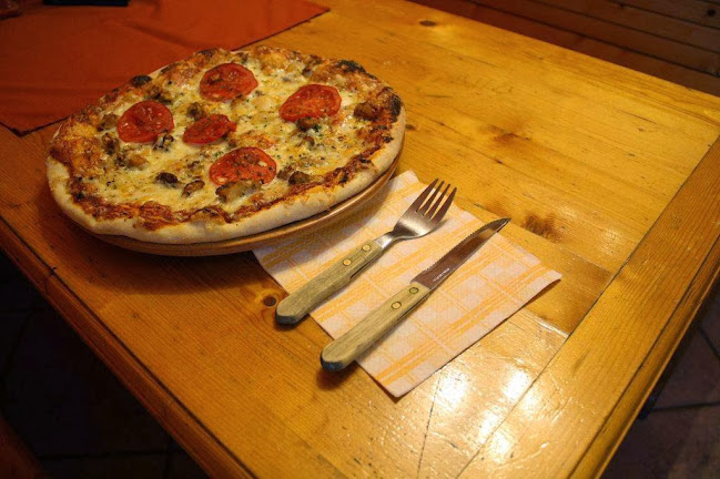 Opinii despre Corner pizza büfé în Kál - Vendéglátás