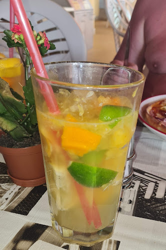 Ínyenc Pizzéria, Kávézó és Lángossütő - Vendéglátás