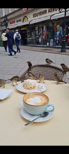 Comentarii opinii despre Anna Café