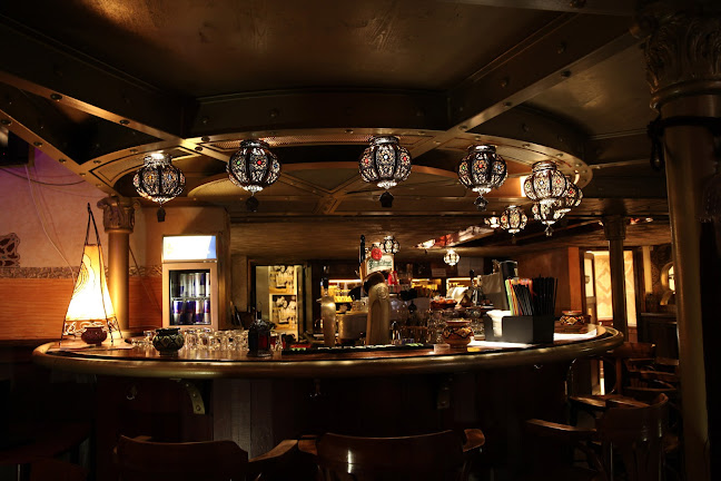 Habibi Shisha Bár | Hastánc