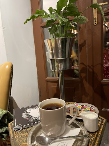 Opinii despre KAHWA Budapest în Budapest - Vendéglátás