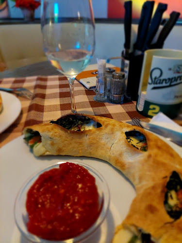 Opinii despre Adyvárosi Tópart Pizzéria în Győr - Vendéglátás