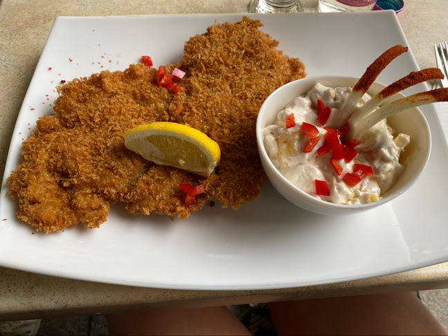 Opinii despre Komédiás Kávéház în Budapest - Vendéglátás