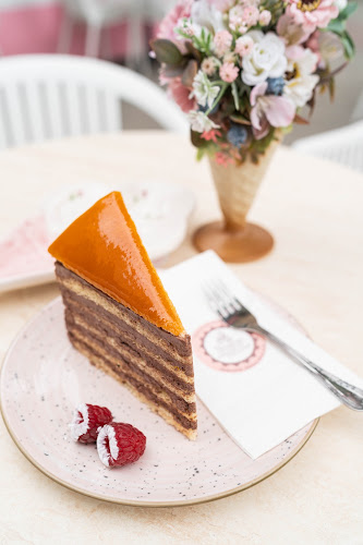 Hermina cukrászda és fagylaltozó - Vendéglátás