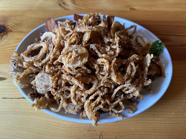 Bucka Pub Steak House