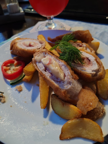 Family kisvendéglő - Vendéglátás