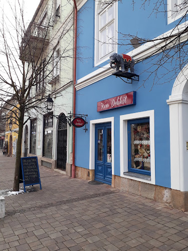 Vác, Március 15. tér 23, 2600