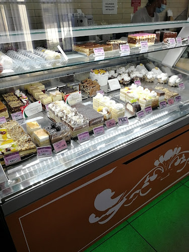 Juhász cukrászda és fagyizó"