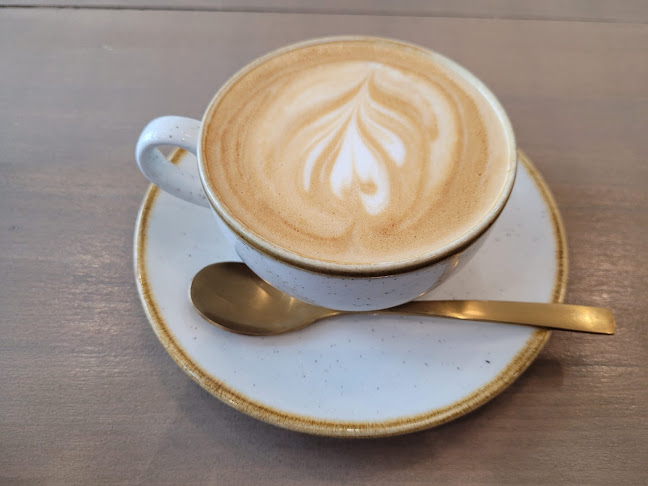 Comentarii opinii despre HABOS - édesek és kávé