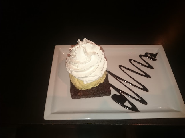 Replay Cafe & Restaurant