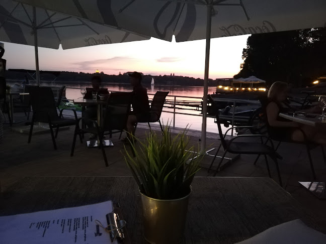 Comentarii opinii despre FröccsTerasz