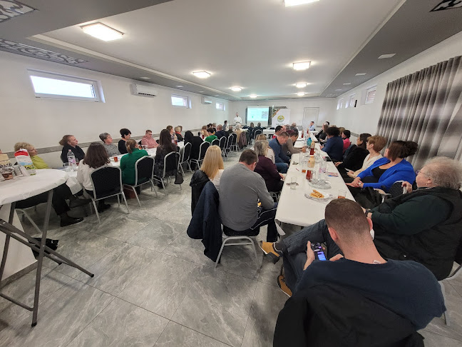 Opinii despre Túri Pince în Jászberény - Vendéglátás