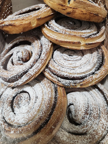 Opinii despre Kőrisfa Pékség în Pálfa - Vendéglátás