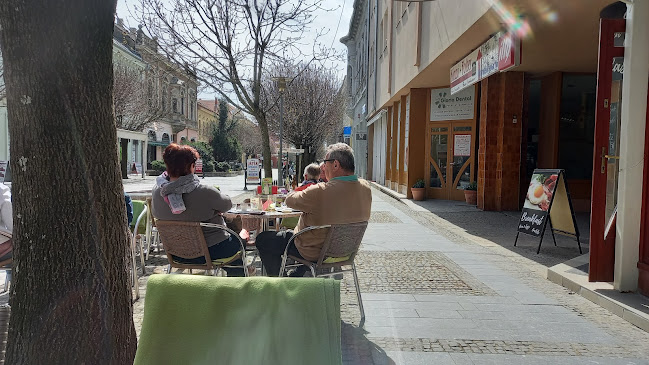 Comentarii opinii despre Korzó Café