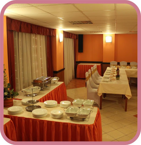 Comentarii opinii despre Fészek Vendéglő és Sörkert