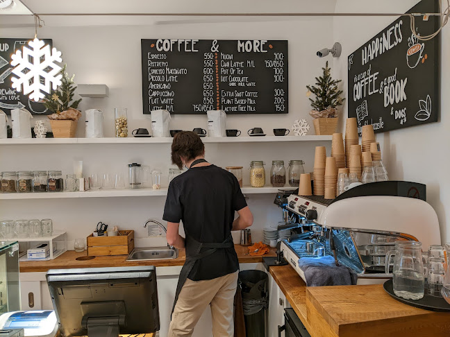 Opinii despre Trinity Cafe în Budapest - Vendéglátás