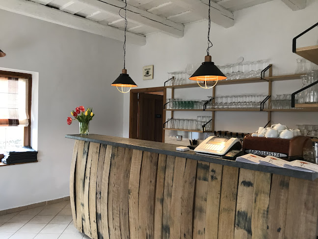 Mákvirág Borház-vendéglő