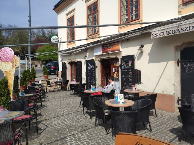 Opinii despre Múzeum Cukrászda în Esztergom - Vendéglátás