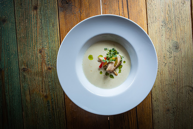 Halkakas Halbisztró - Vendéglátás