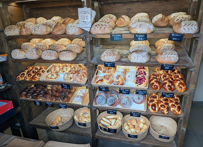 Kiskenyér Kézműves Pékség